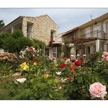 Mas Chansonnet Et D'hotes De Charme